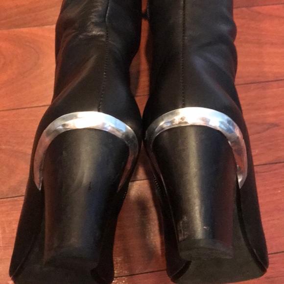 DKNY black leather boots with silver heel detail - Picture 3 of 6